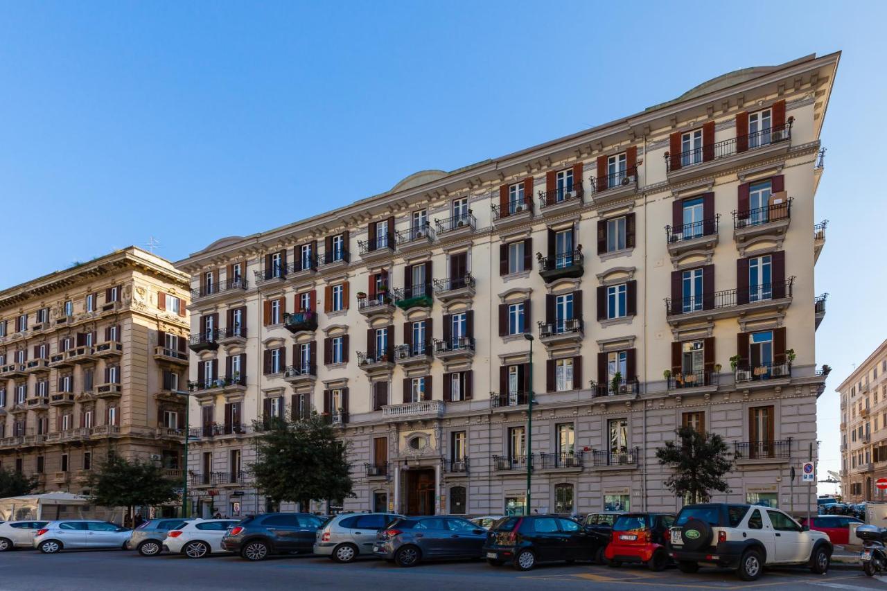 A Due Passi Dal Lungomare Di Mergellina By Wonderful Italy Apartment Naples Luaran gambar